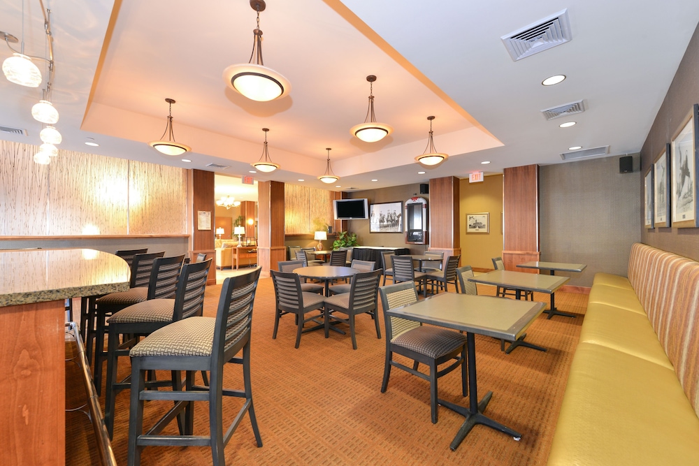 Holiday Inn Laramie 65/79