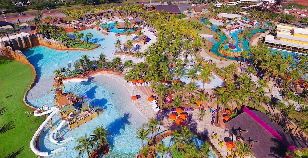 Hot Beach Resort 64/71