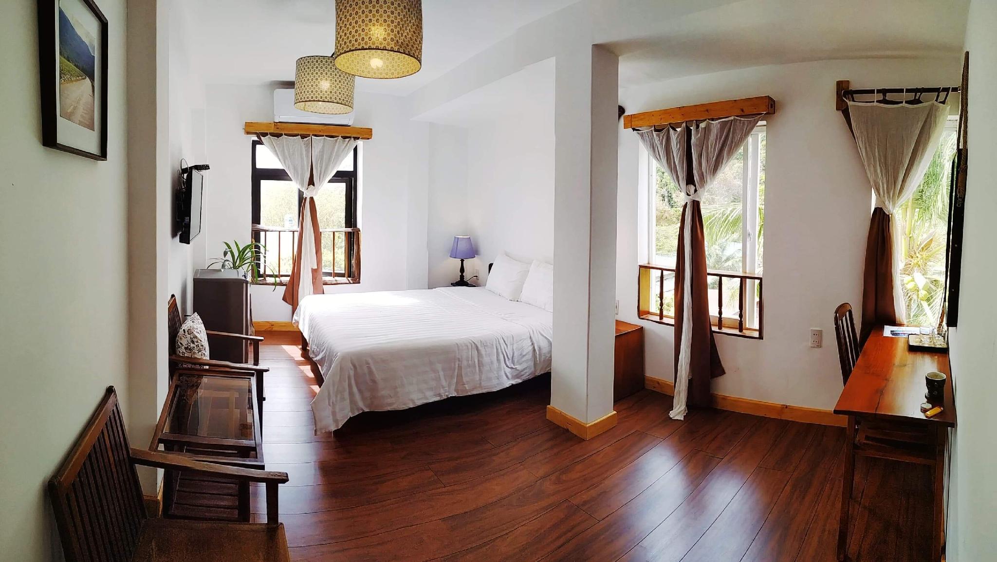 Basic, Double Bed