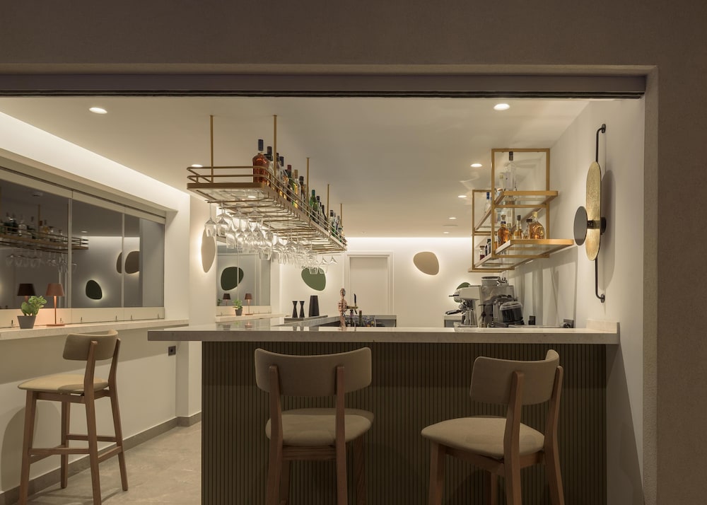 Galaxy Suites Boutique Resort 118/133