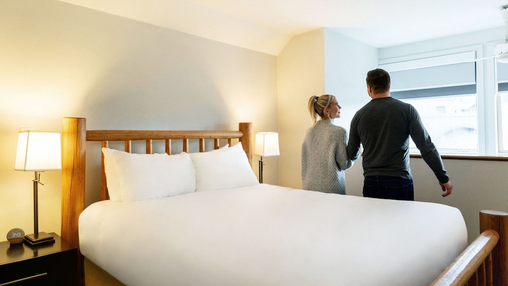 LOFT, QUEEN BED, SOFA