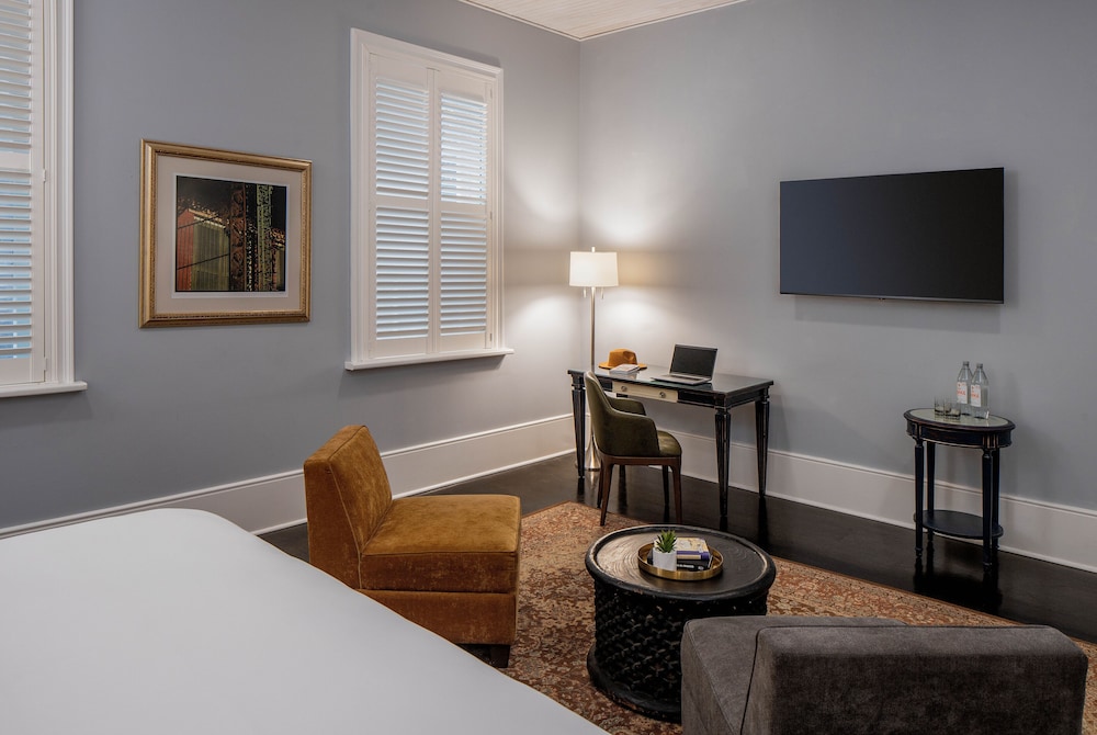 Pelham Hotel New Orleans 32/40