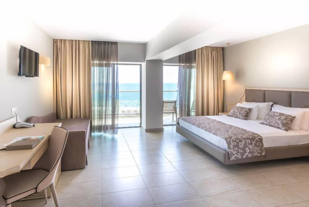 SUPERIOR, DOUBLE BED, SEA VIEW