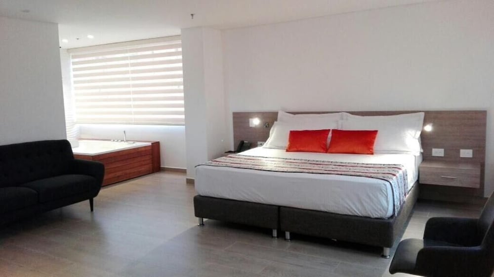 Hotel Lomas 10 15/68