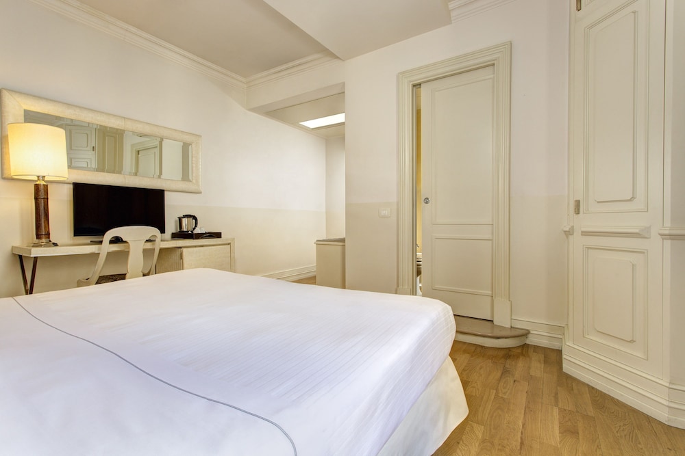 Grand Hotel Cavour 22/76