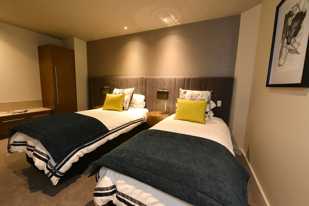 Distinction Dunedin Hotel 26/65