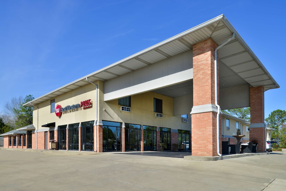 Best Western Plus Two Rivers Hotel & Suites 3/35