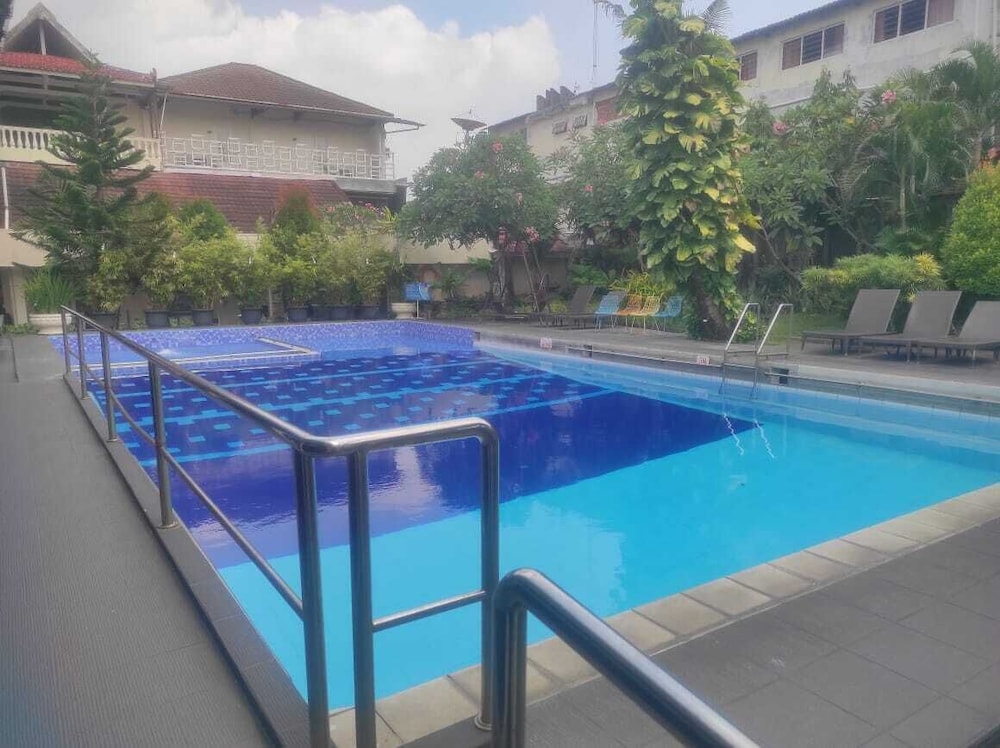 Grand Rosela Yogyakarta Hotel 46/74