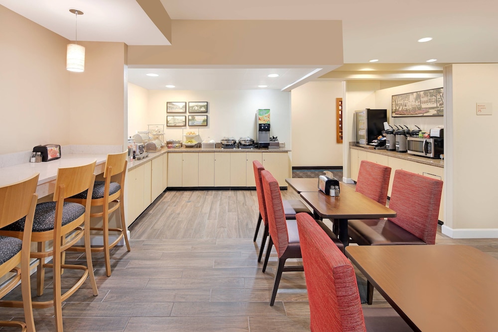 Towneplace Suites By Marriott Bentonville Rogers 38/44