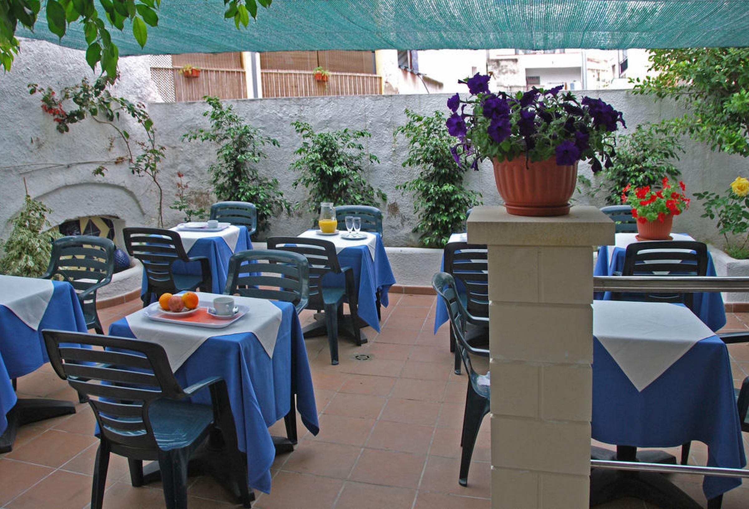 Hotel Piccadilly Sitges 16/19