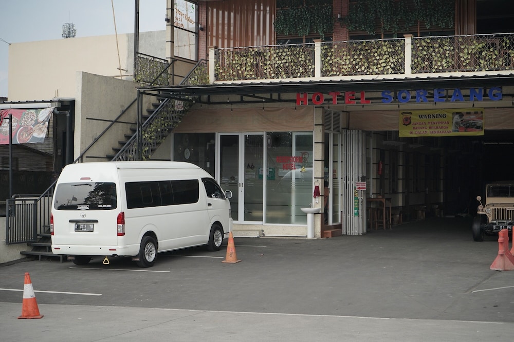 Soreang Hotel by ZUZU 57/61