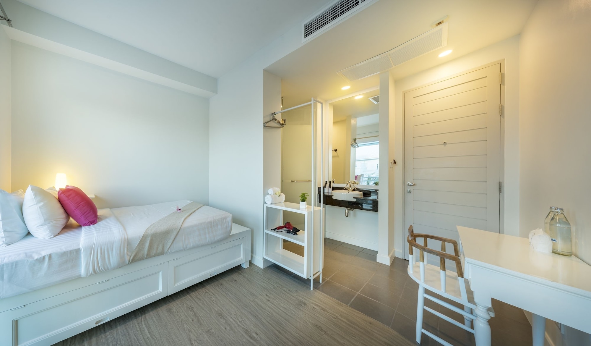 Superior, Twin Beds