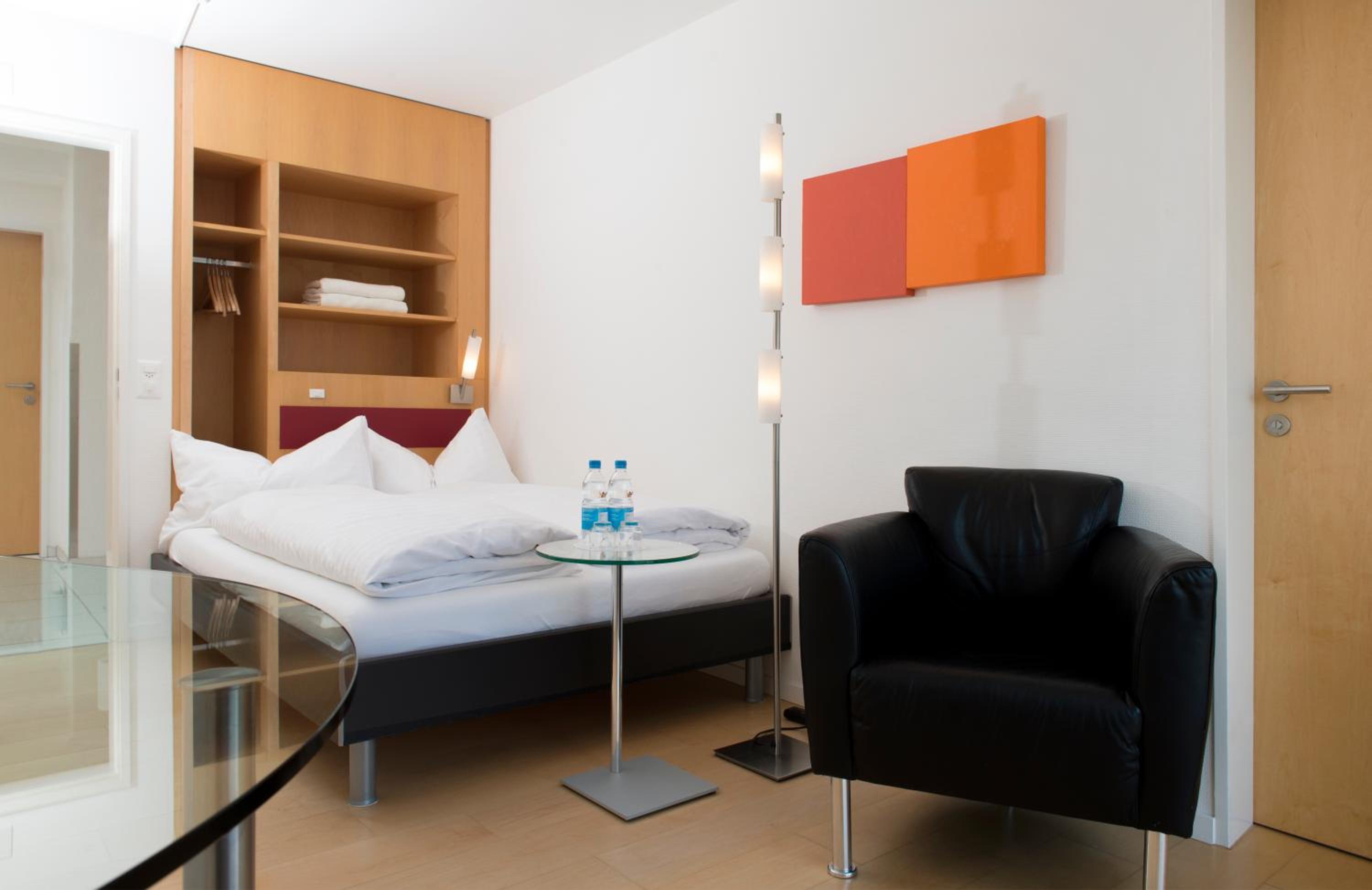 Room, Double Bed, Small