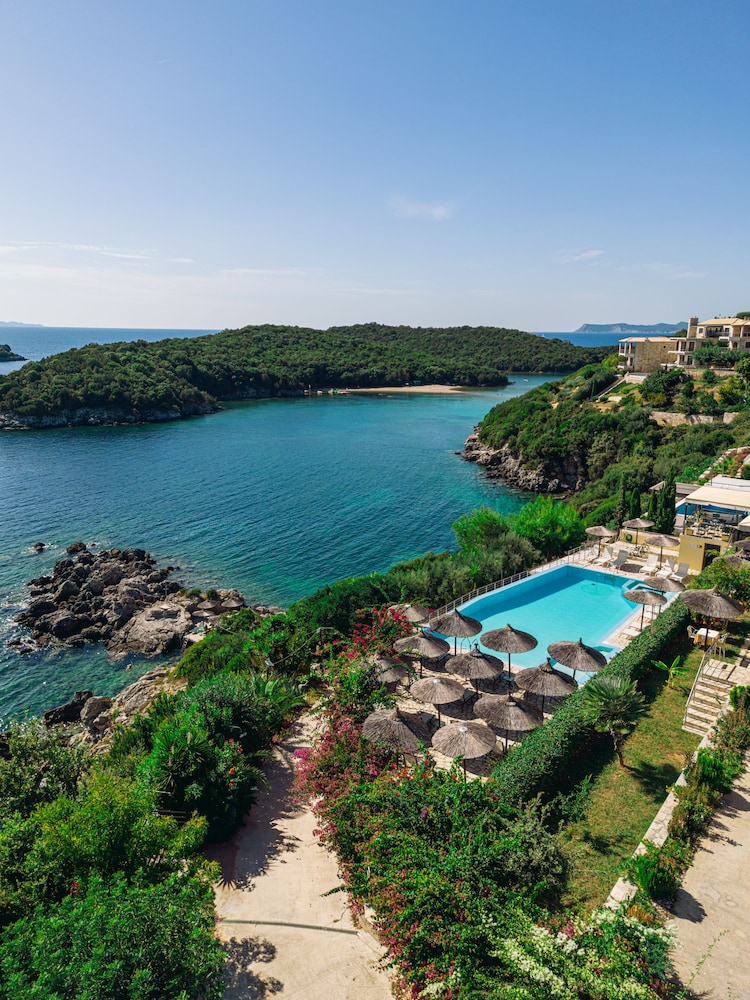 Costa Smeralda 30/46