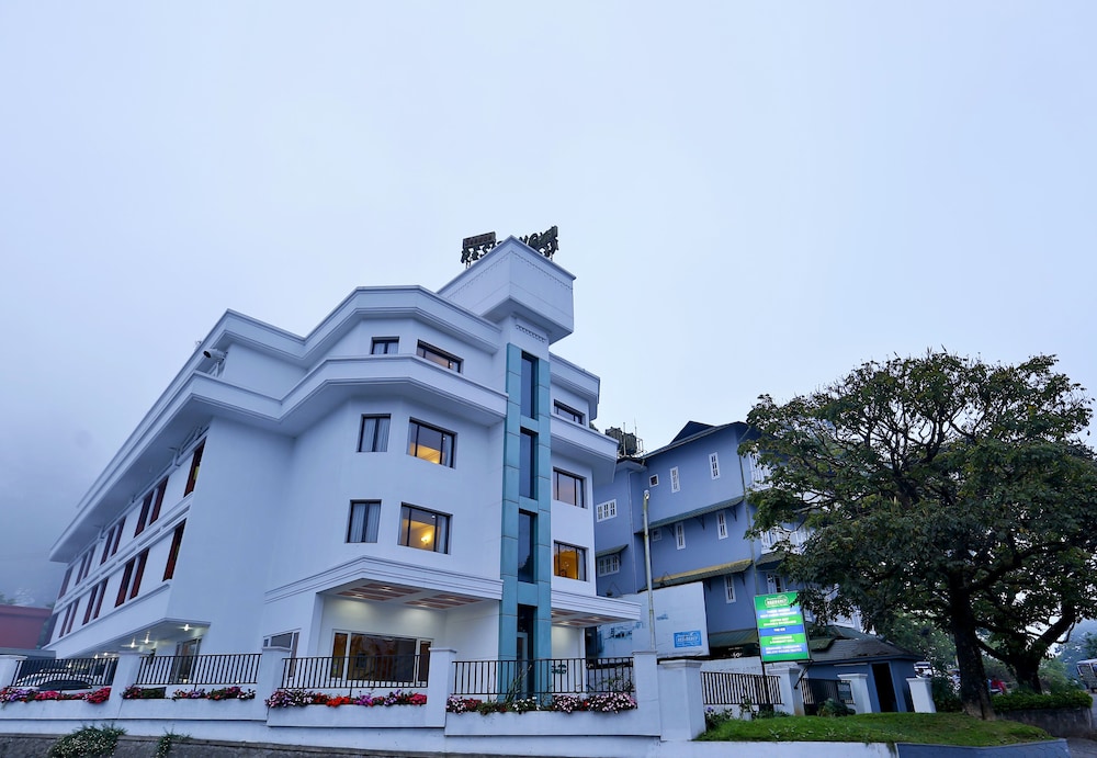 ISSACS RESIDENCY 2/32