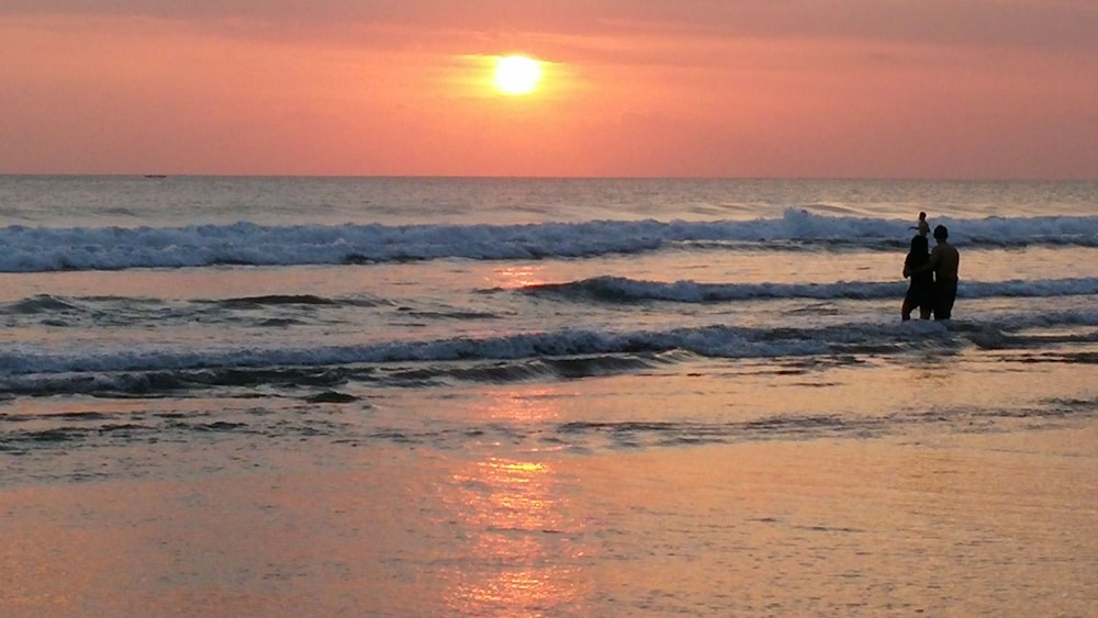 Puri Naga Beachfront Cottages 53/65