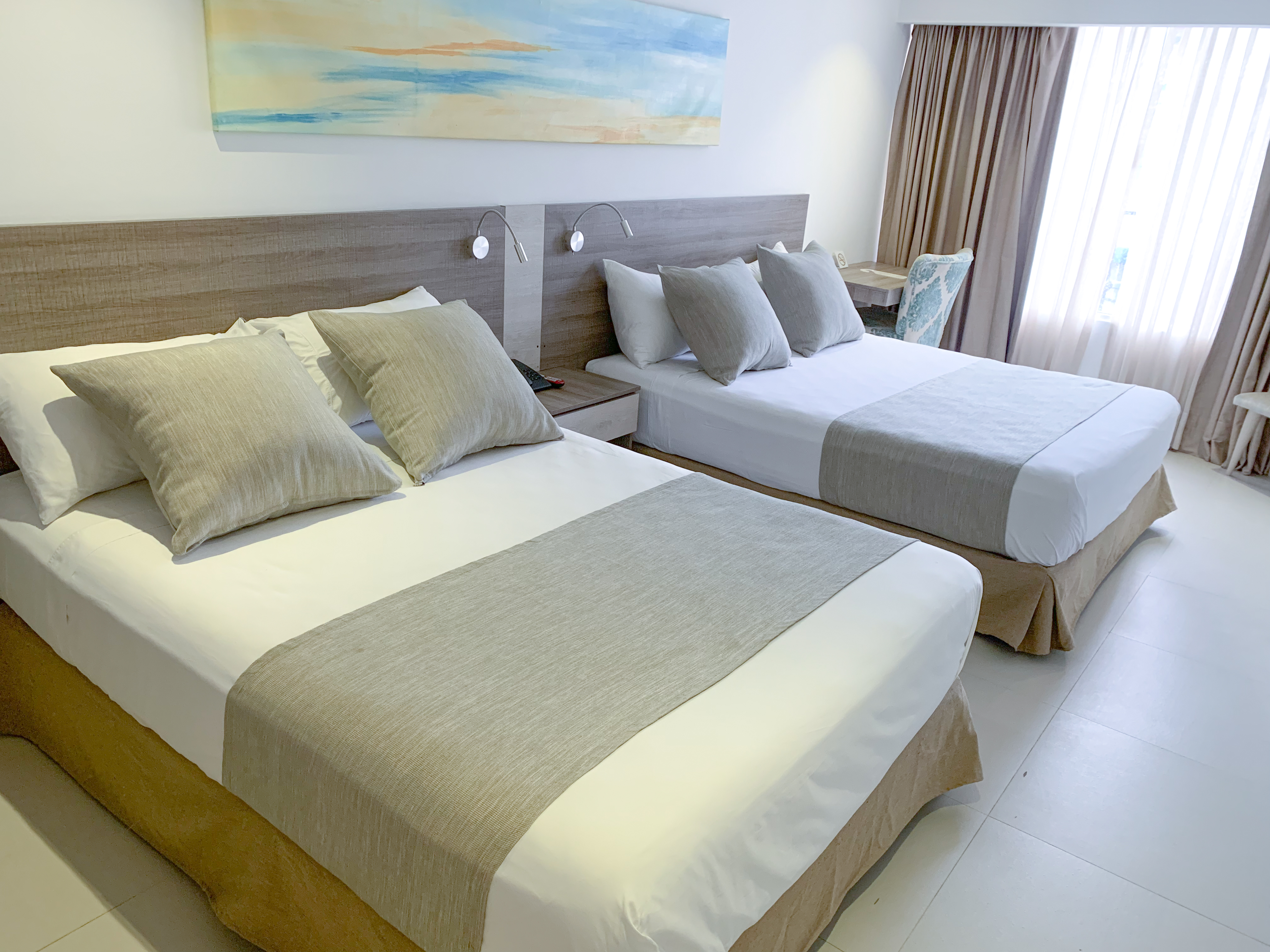 HOTEL 1525 4/20