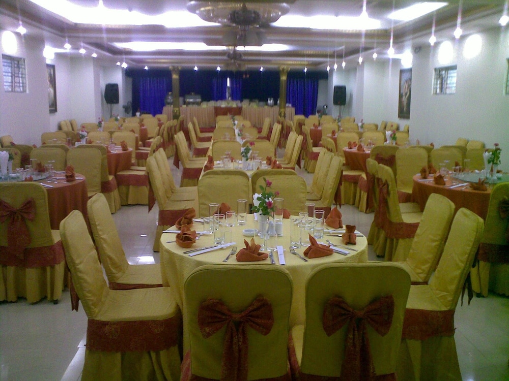 Classic Hoang Long Hotel 49/65