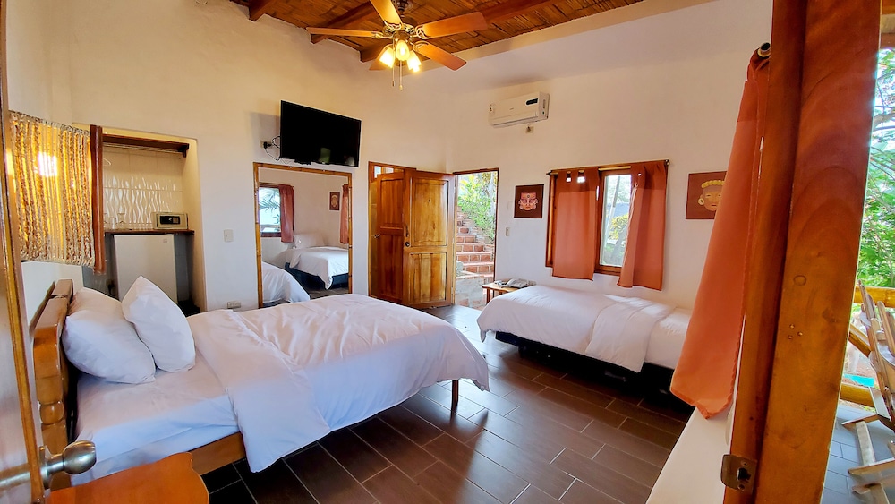 Nativa Bambu Ecolodge 24/76