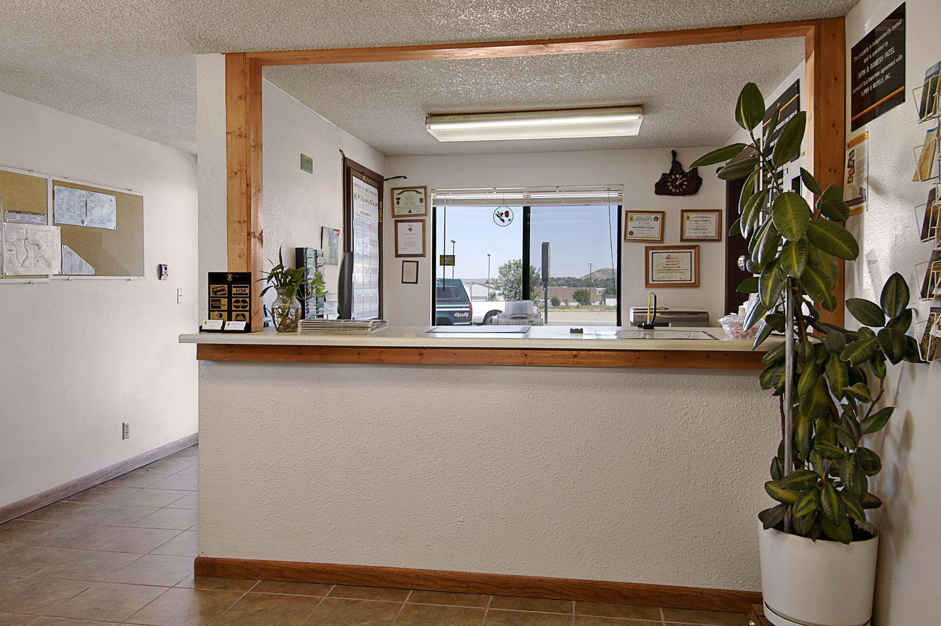 Super 8 by Wyndham Douglas, WY 3/17