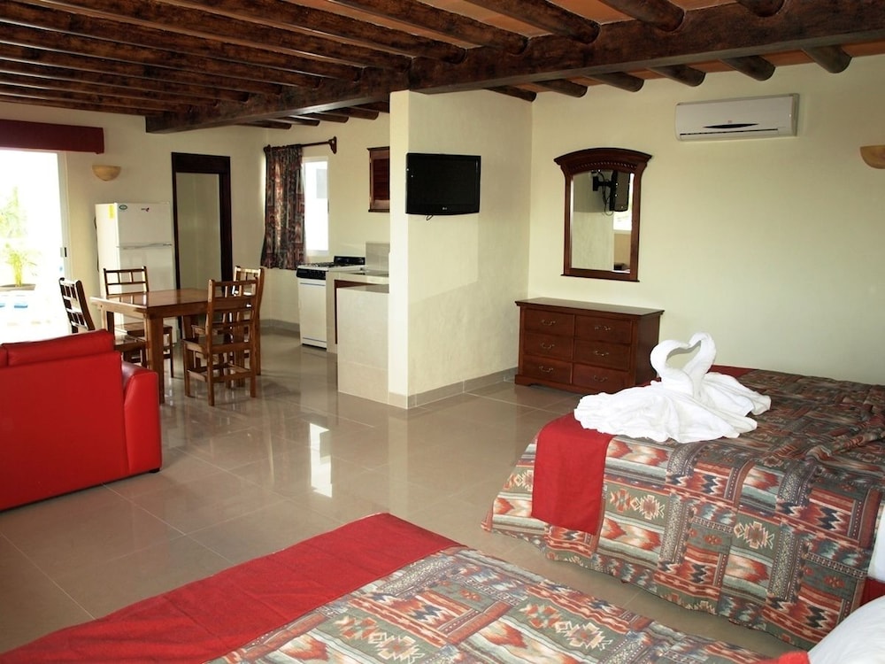 Hotel Suites El Campanario 22/39