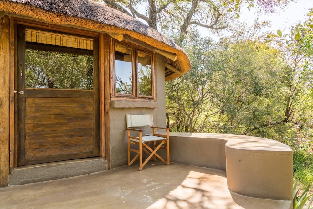 Umlani Bushcamp - Lodge 17/50