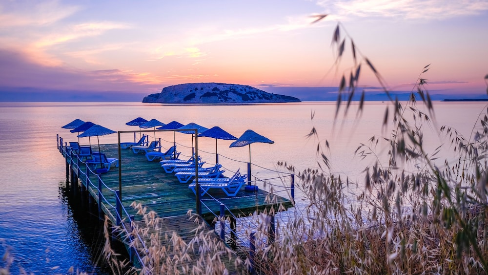 Karaburun Konak Hotel 44/50
