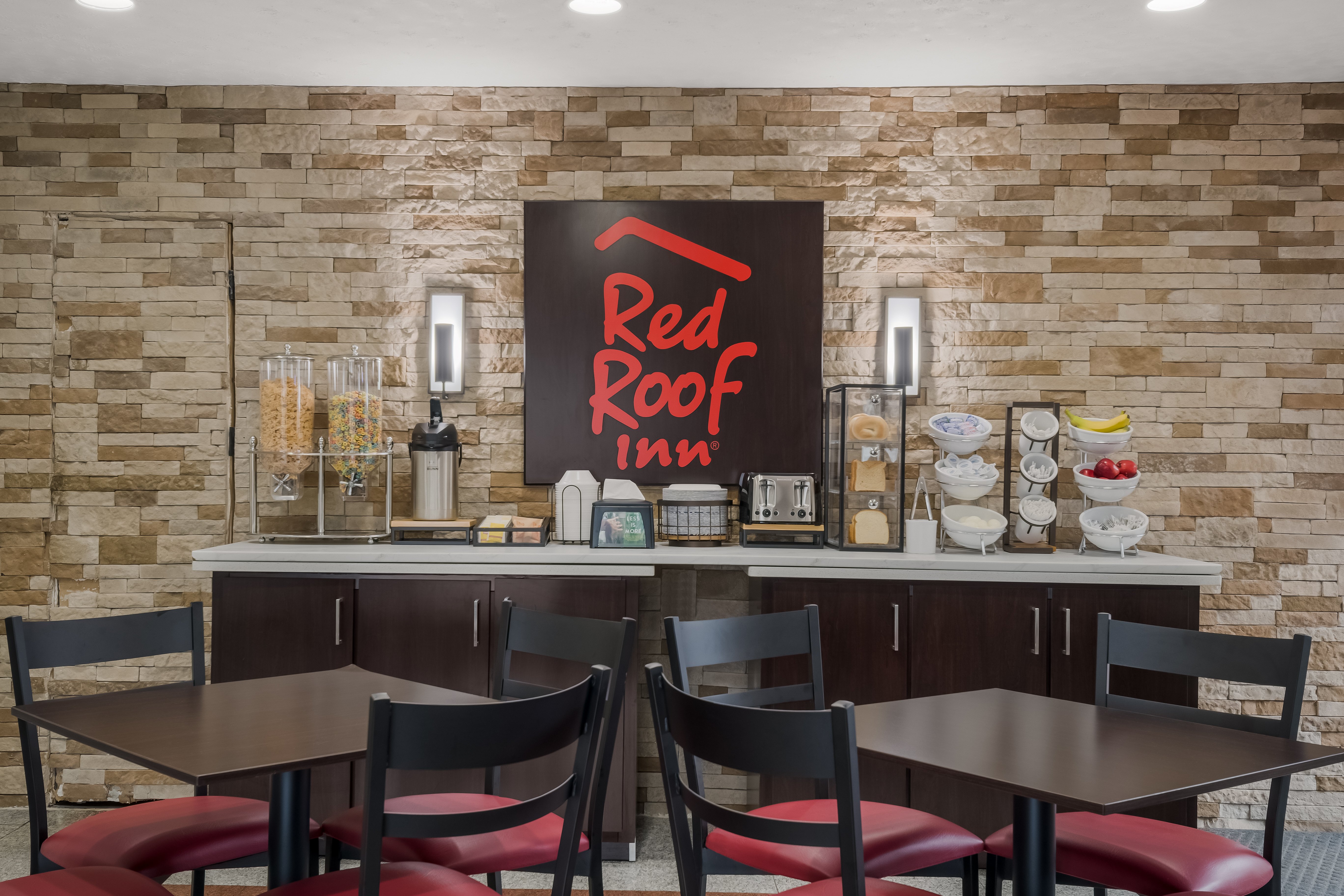 Red Roof Inn Crossville 25/28