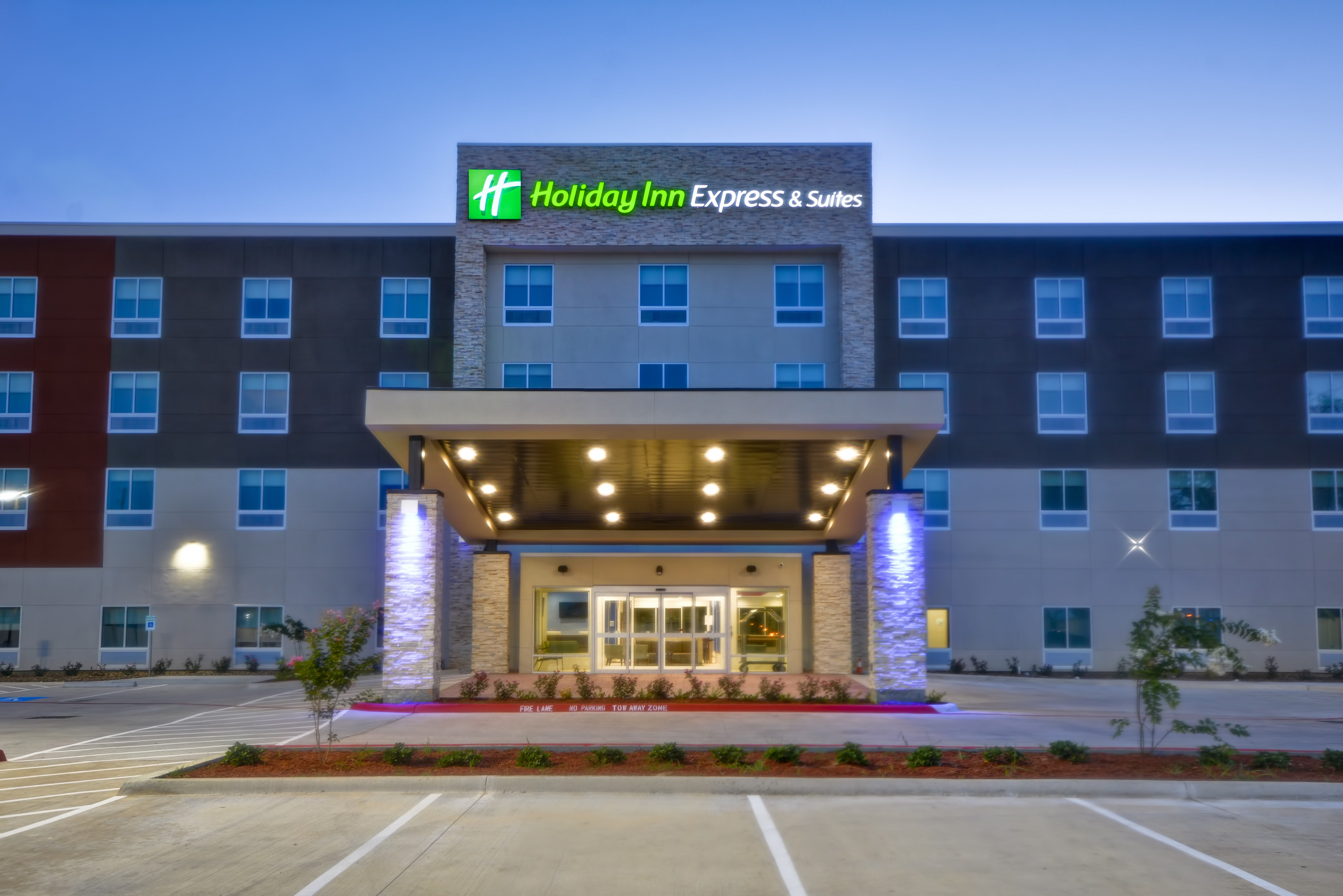 Holiday Inn Express & Suites Houston NASA - Boardwalk Area 2/57