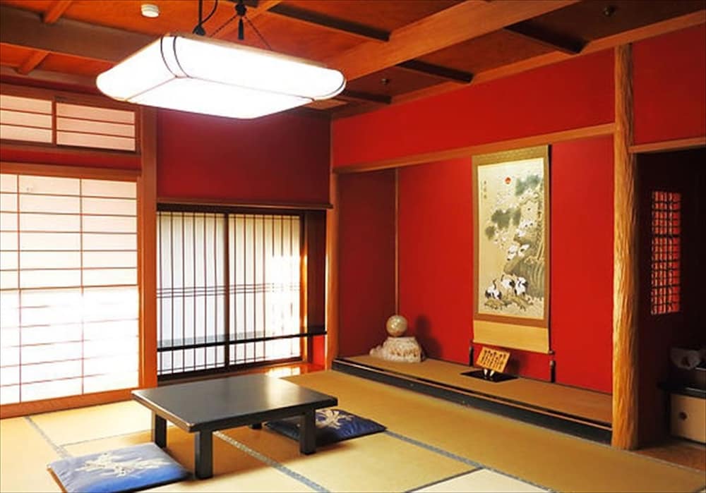 Karasawa Inn 39/63