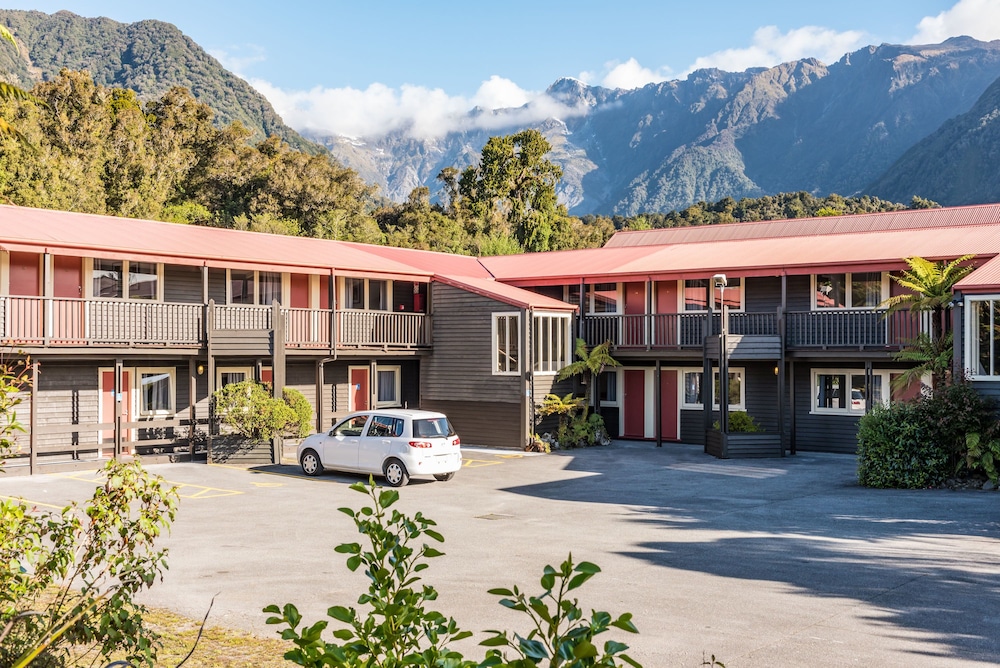 Heartland Hotel Glacier Country in FOX GLACIER