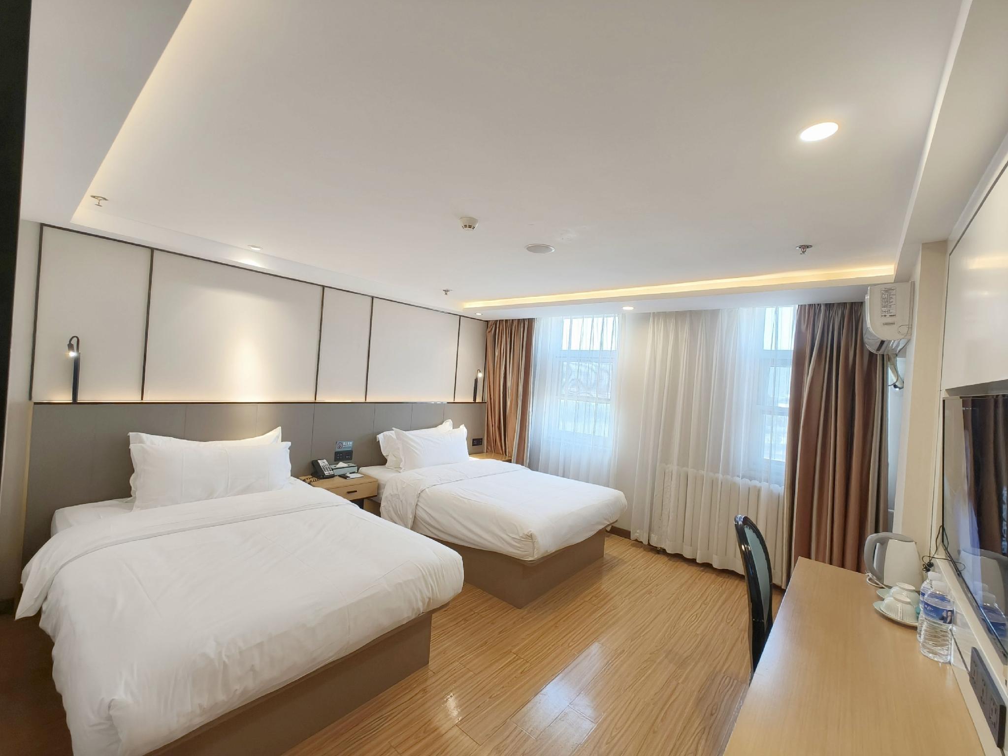 Xana Lite Beijing Shunyi Fengbo Metro Station 13/28