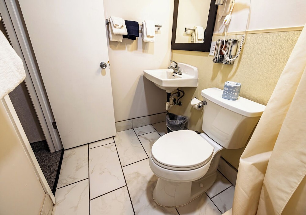Stovepipe Wells Village Hotel 45/47