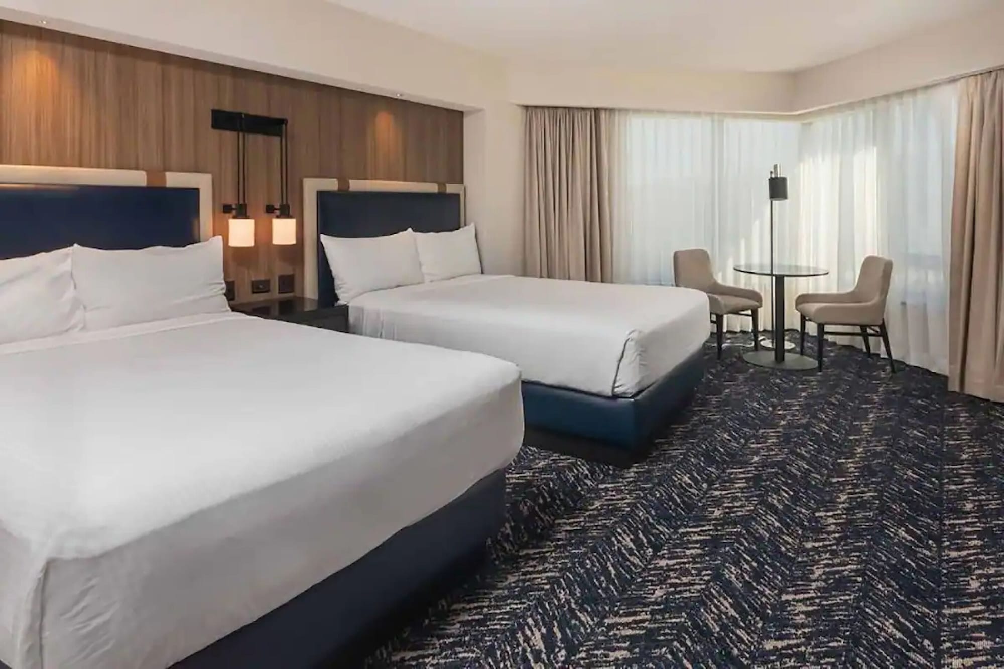 Romulus, Luxury, 2 Queen Beds، Caesars Republic Lake Tahoe 6/10