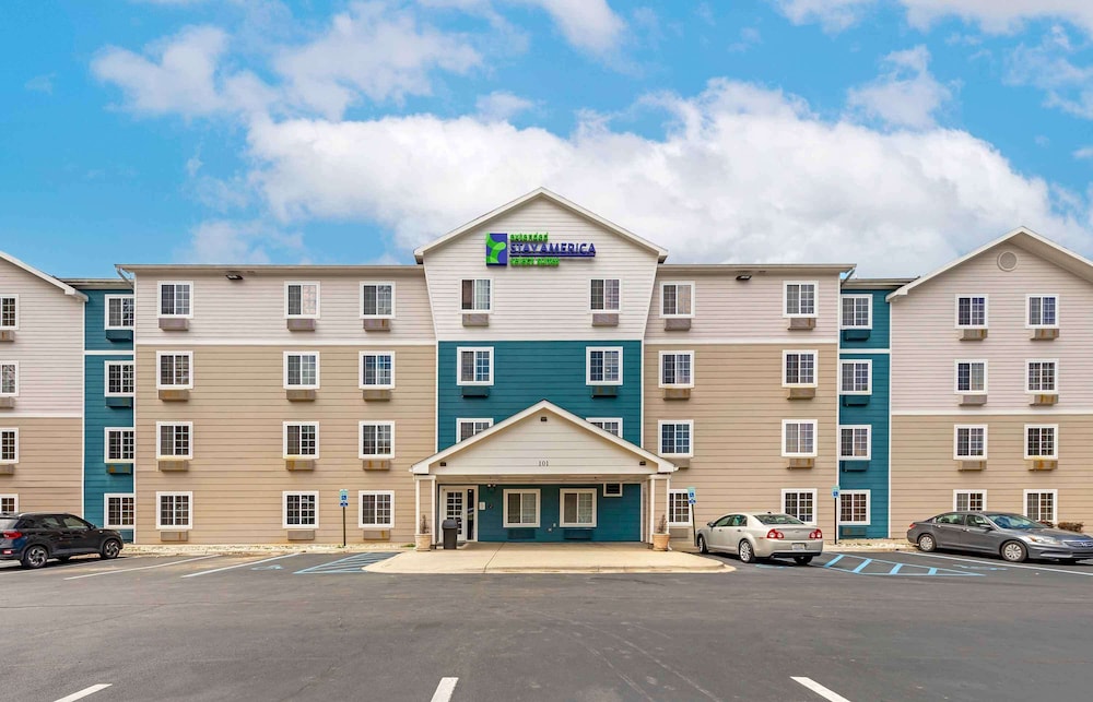 Studio 6 Extended Stay Birmingham Pelham AL 38/44