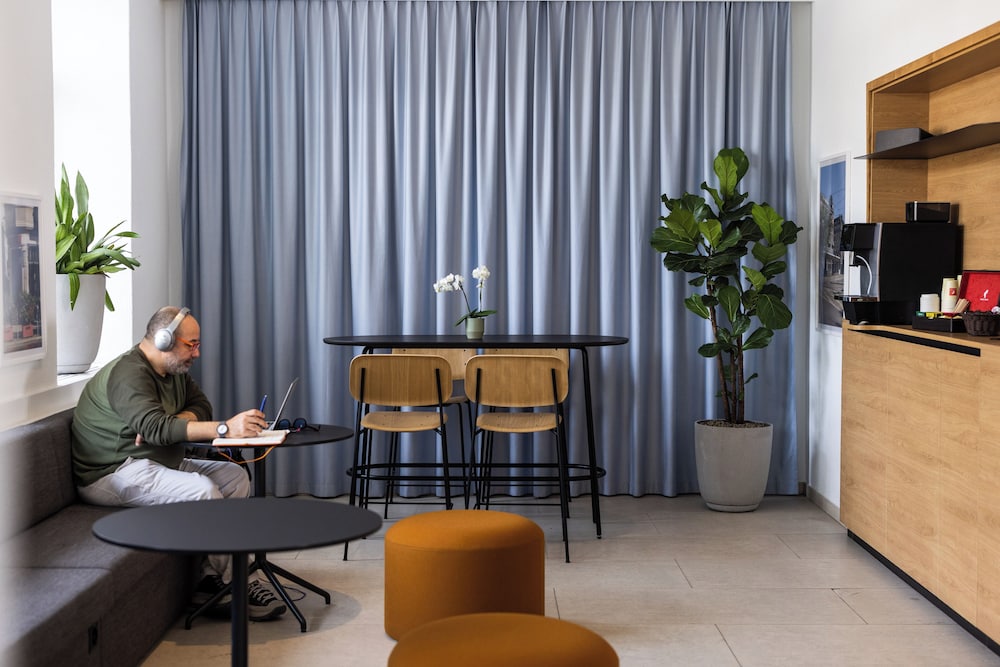 Fred Guest House Zurich Hauptbahnhof 36/50