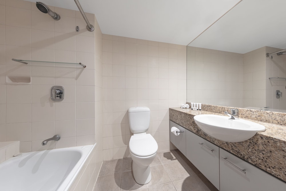 2 BEDROOMS, FAMILY, APARTMENT