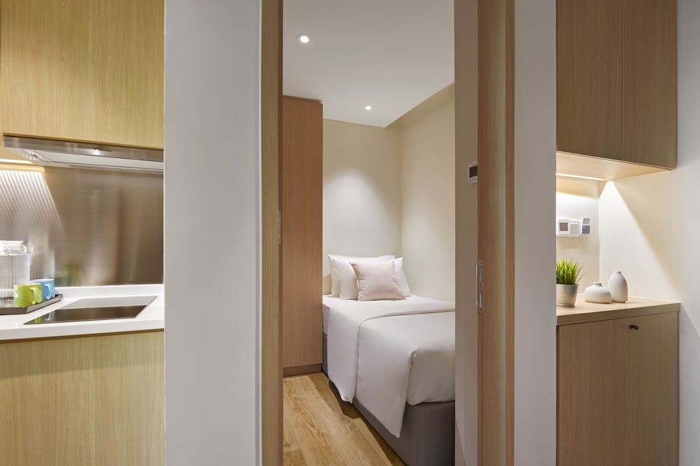 Komune Living Wellness 50/50