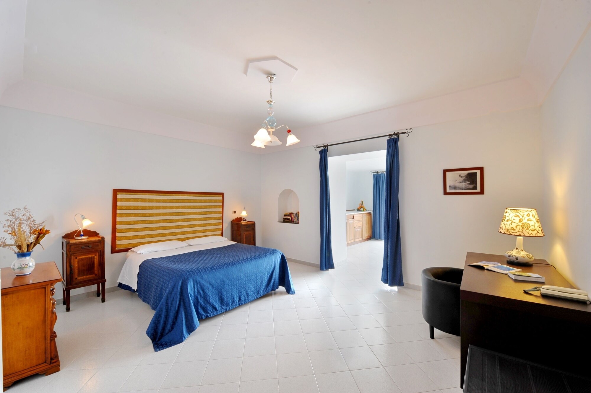 SUPERIOR, DOUBLE BED