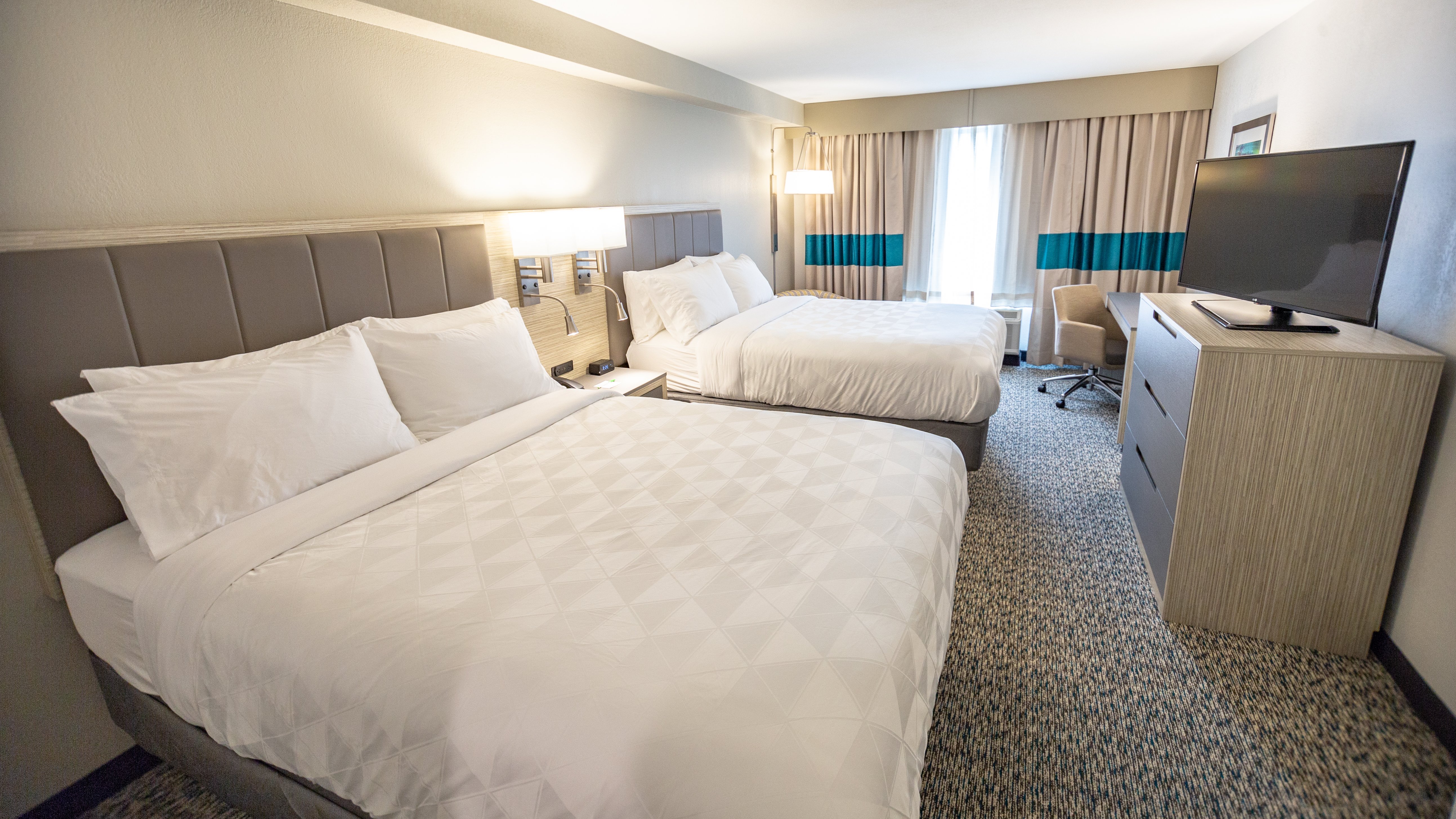 Holiday Inn Knoxville N - Merchant Drive 20/77
