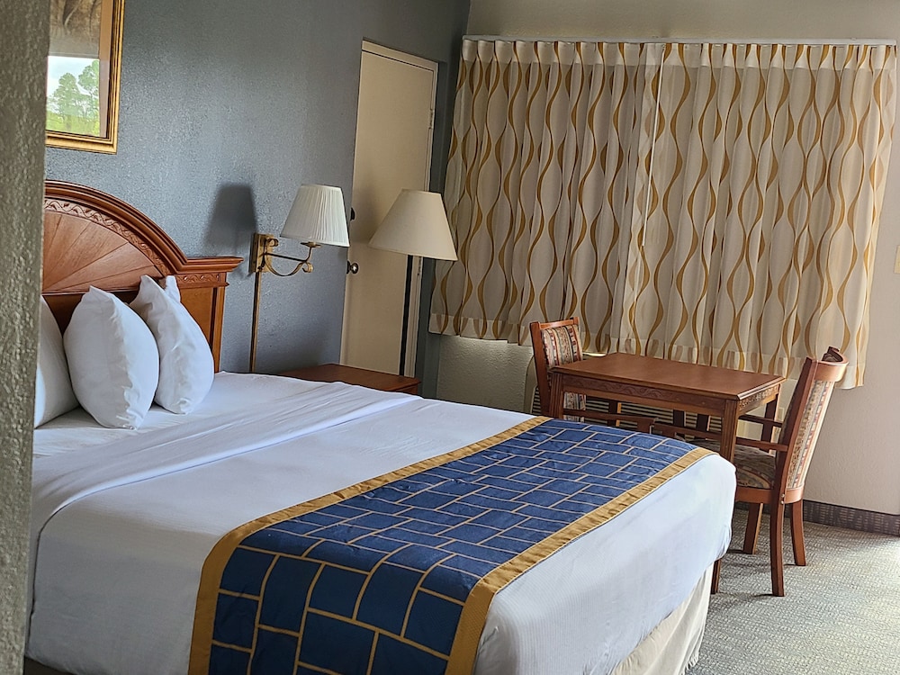 Quality Inn & Suites Orlando East - UCF Arena 15/43