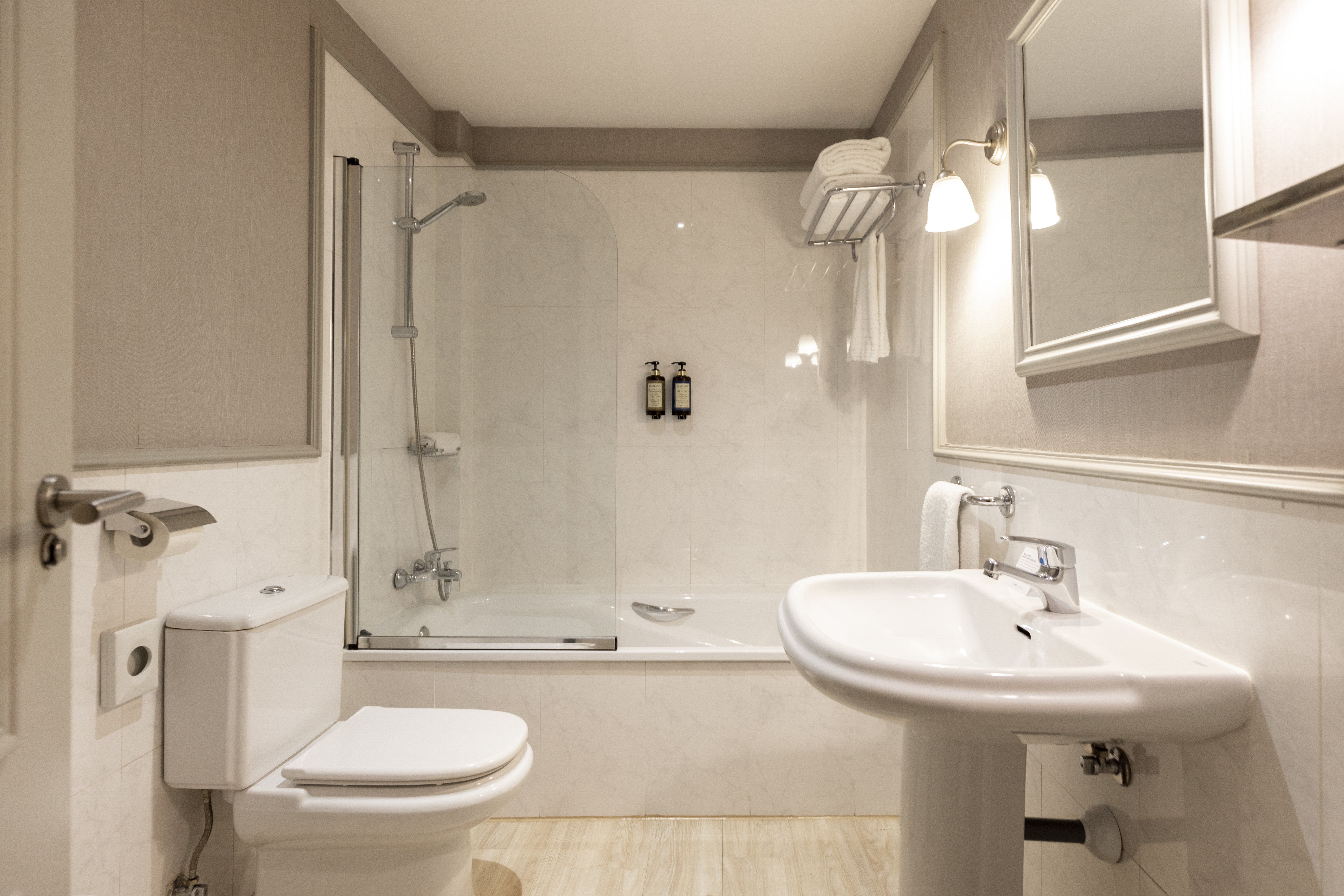 HOTEL PAX TORRELODONES 57/59
