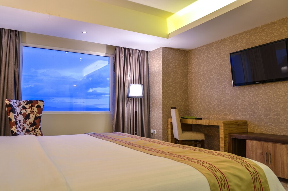 Grand Allison Jayapura 6/31