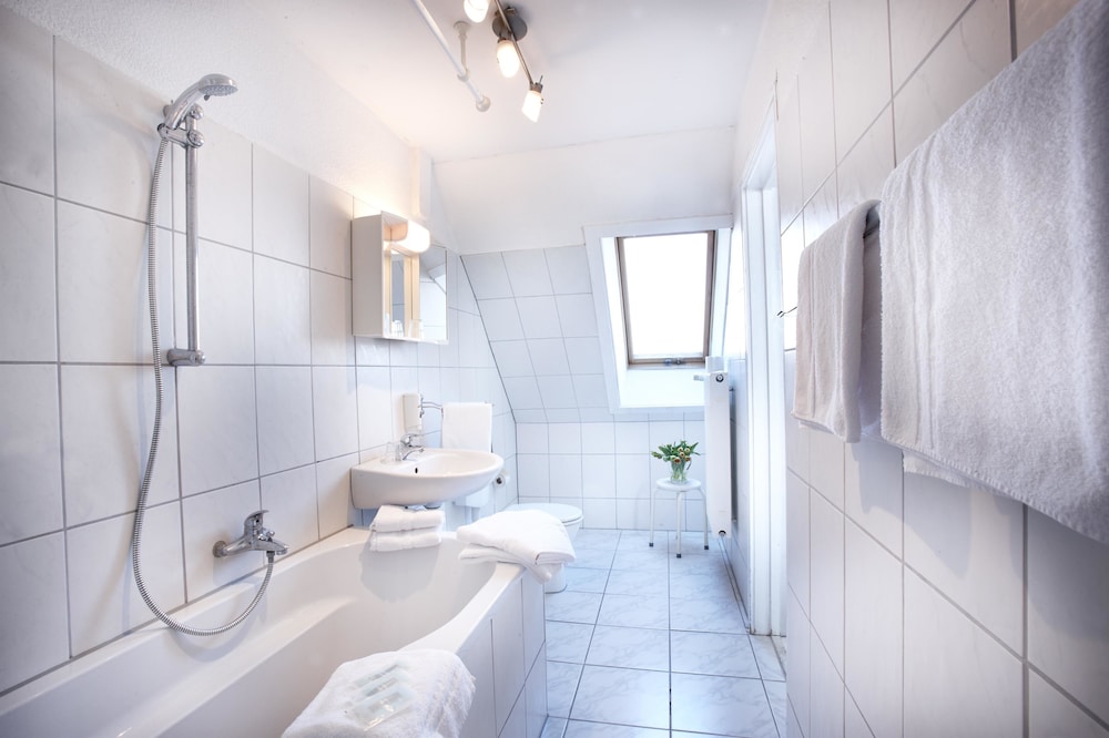 HOTEL LIEGEPLATZ 13 KIEL BY PREMIERE CLASSE 2/22