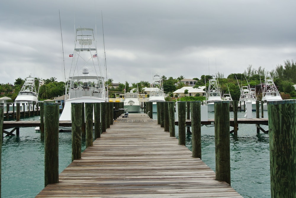 Romora Bay Resort Marina 42/50