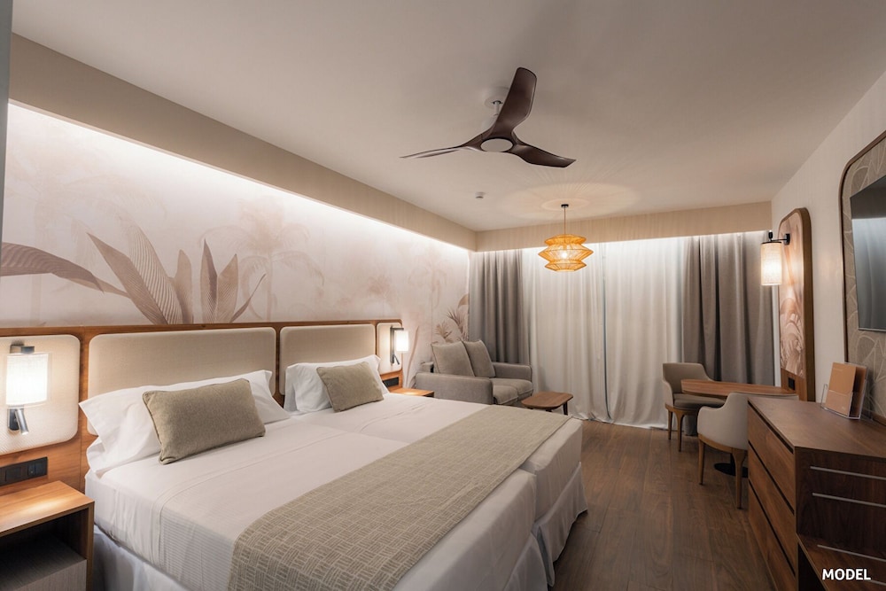 Hotel Riu Palace Phuket 11/50