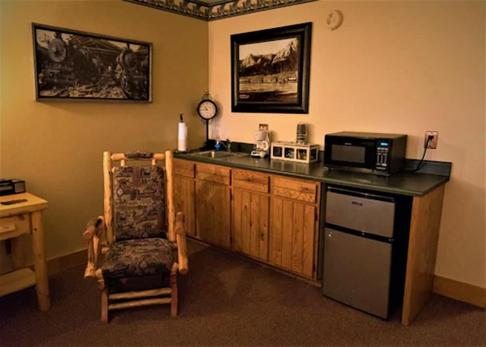 Spearfish Canyon Lodge 35/75