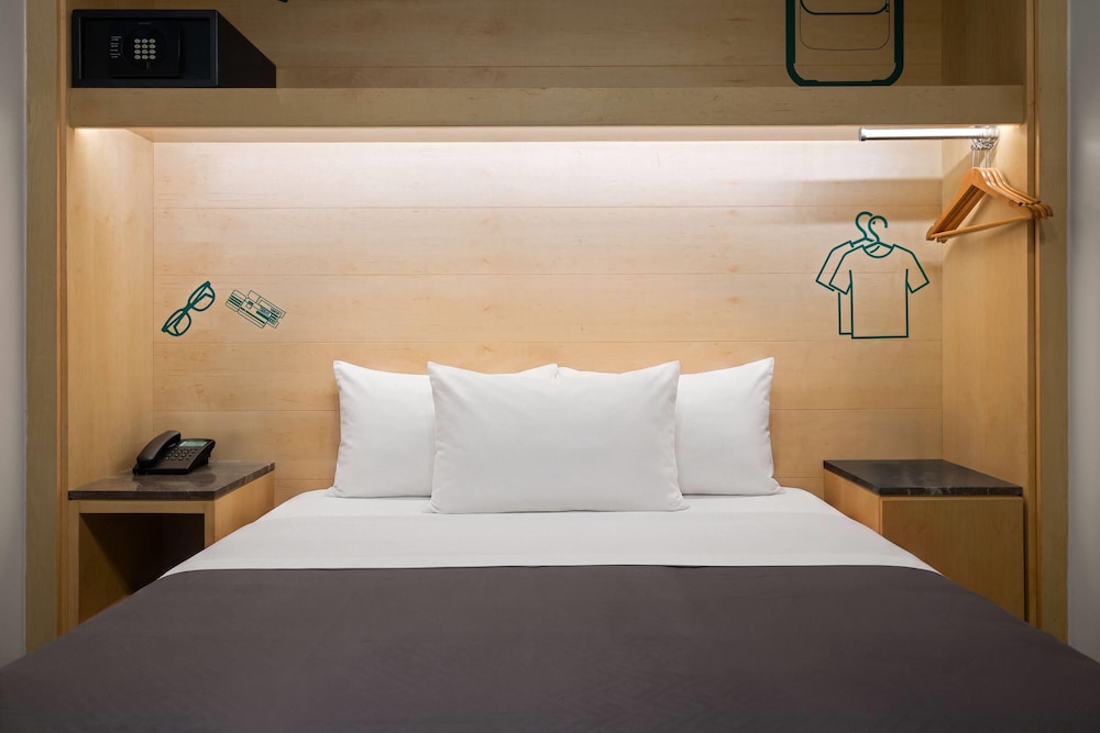Hotel MX zocalo CDMX, Trademark Collection by Wyndham 25/48