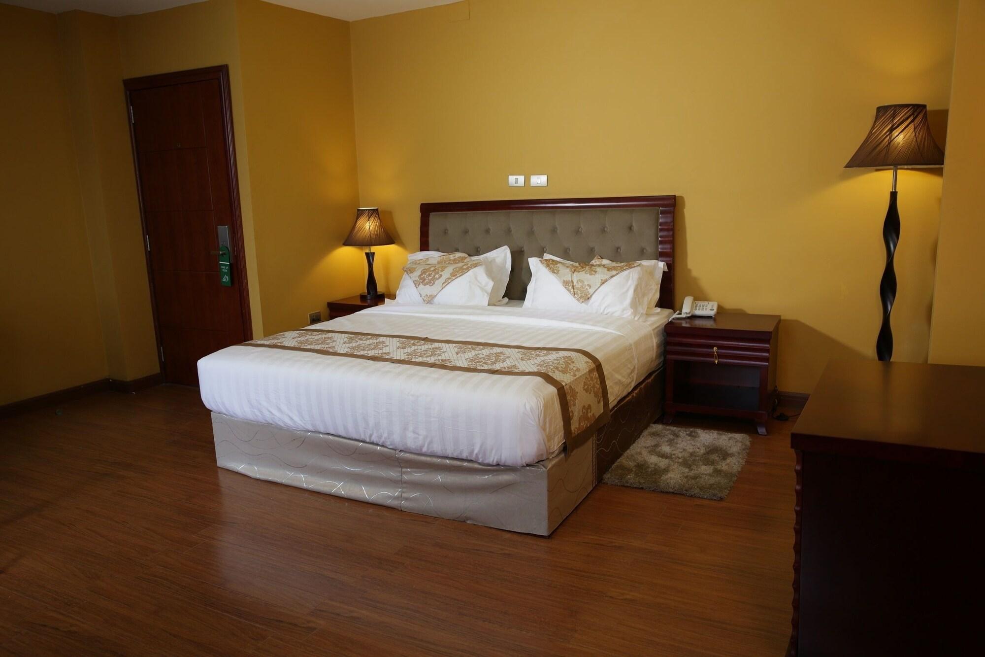 Blue Nest Hotel 3/19