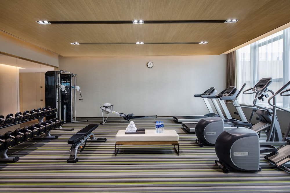 HOLIDAY INN NANJING HARBOUR 37/76